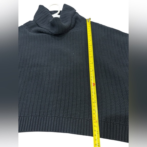 Free People Cropped Short Sleeve Pullover Turtleneck Sweater Navy Blue Small - Picture 9 of 9